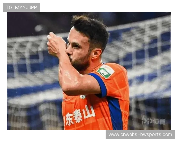 第30轮金靴之争:法比奥与卡扎伊什维利的直接对话 第30轮金靴之争:法比奥与卡扎伊什维利的直接对话